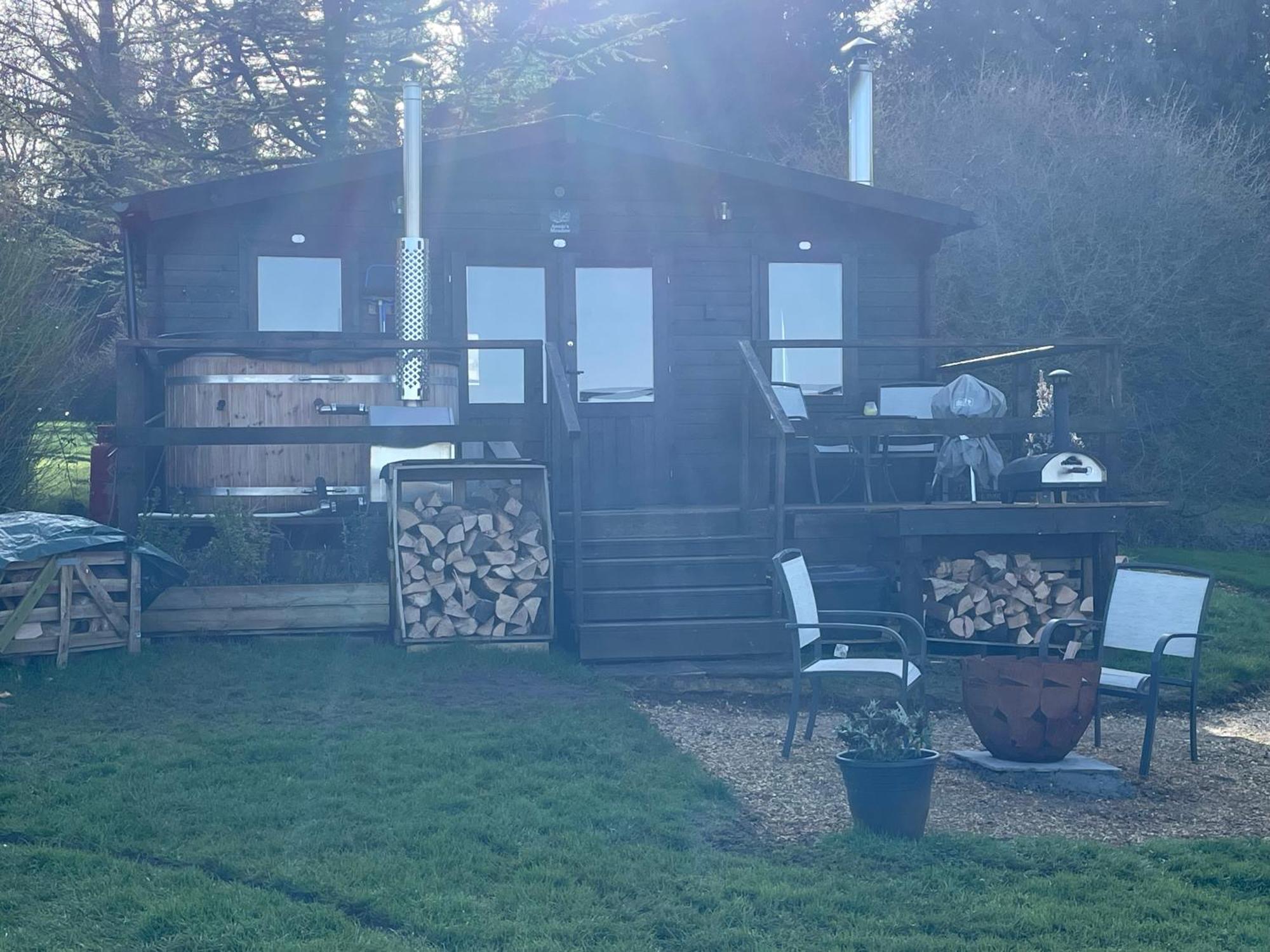 Cosy Cabin In Annie'S Meadow West Meon 외부 사진