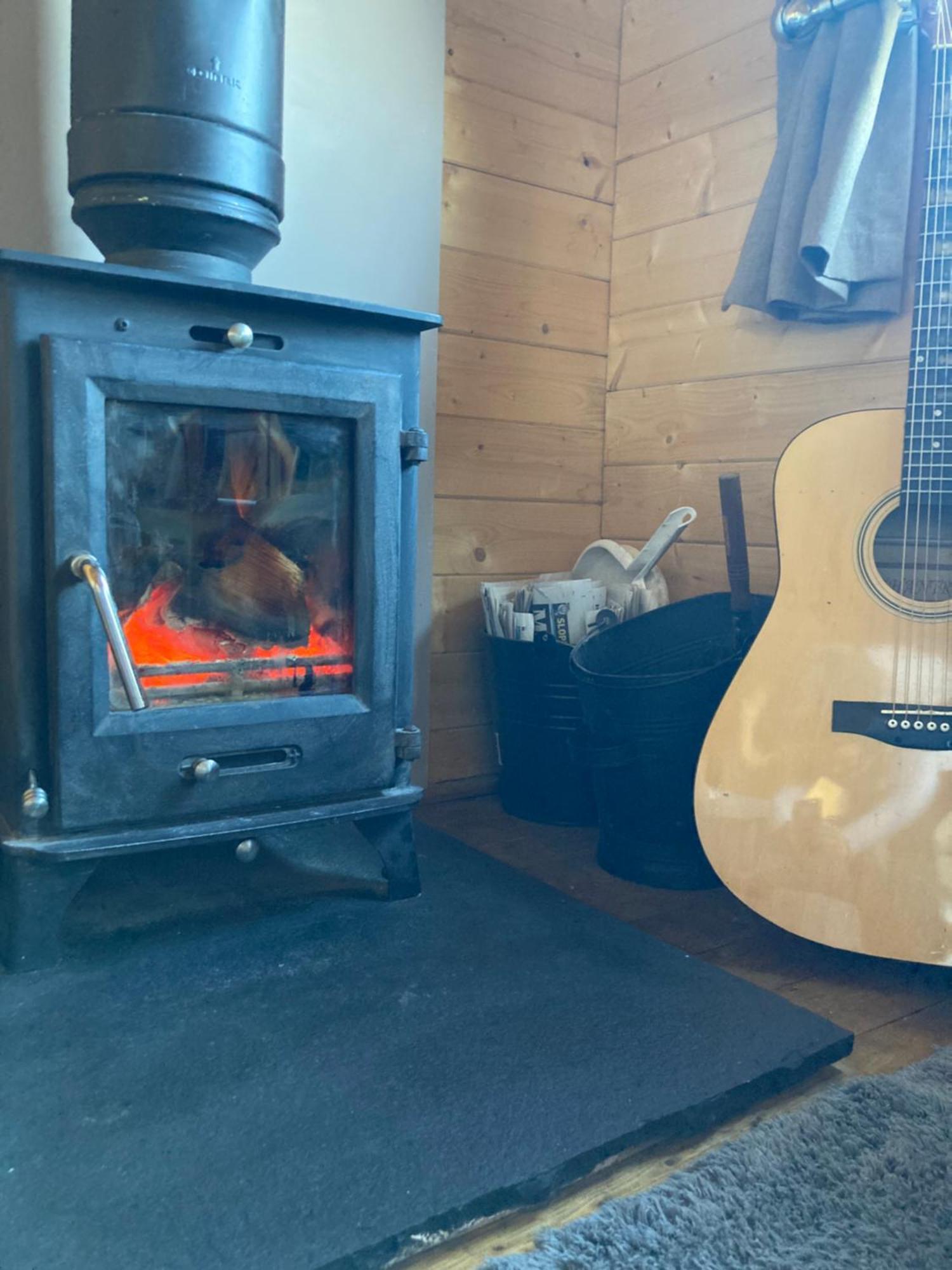 Cosy Cabin In Annie'S Meadow West Meon 외부 사진